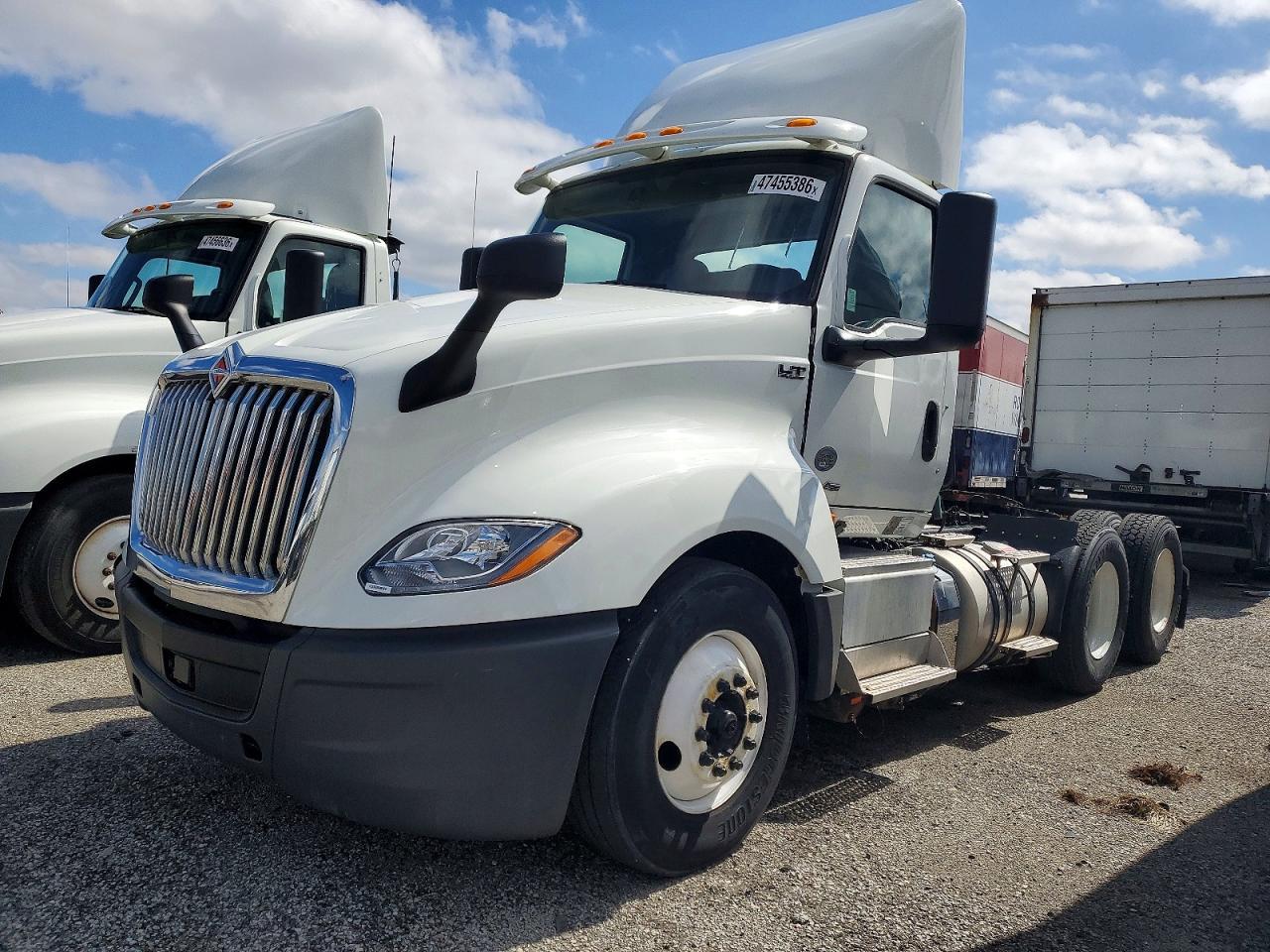 2019 International LT625