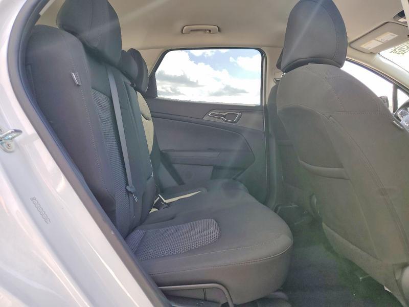 2025 KIA Sportage lx