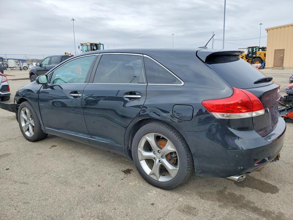 2010 Toyota Venza awd V6