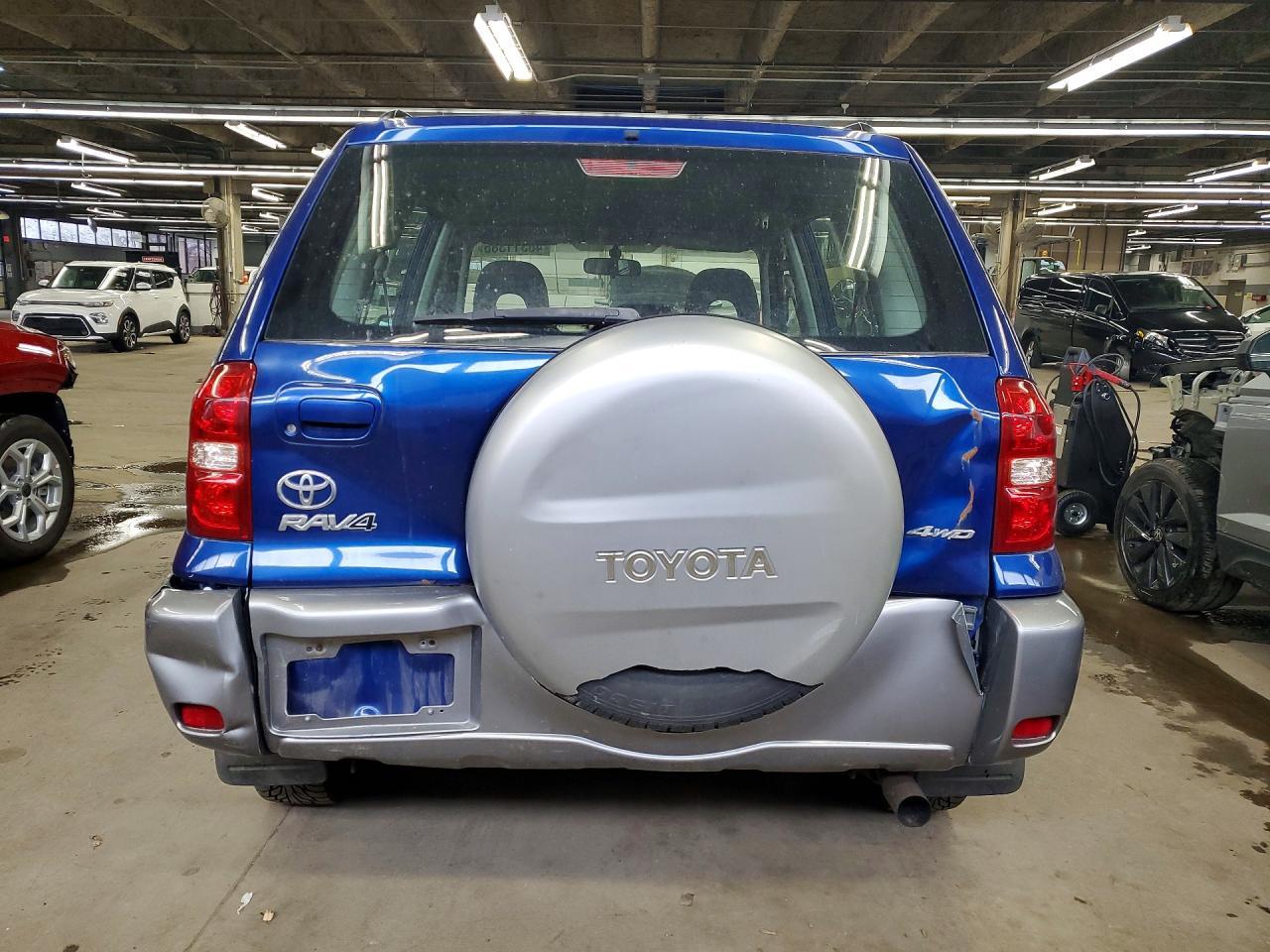 2005 Toyota Rav4 Base