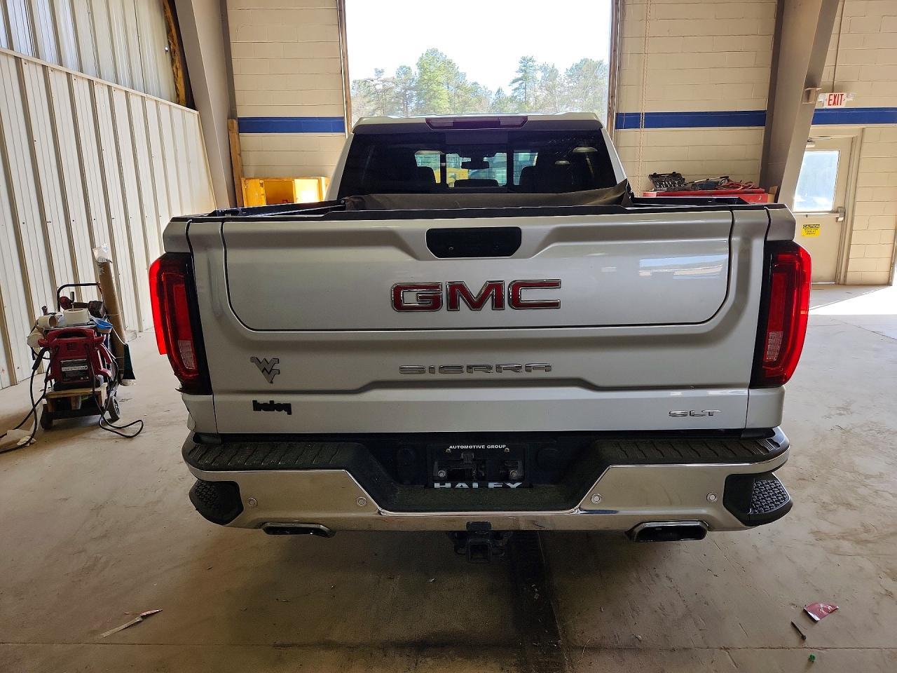 2020 GMC Sierra K1500 SLT