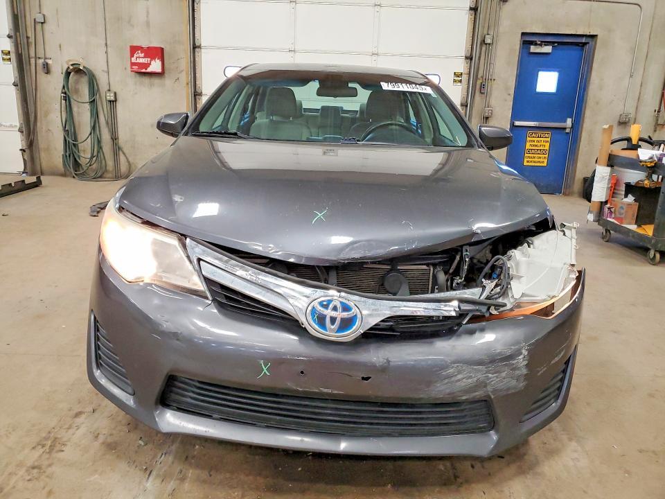 2012 Toyota Camry Hybrid le