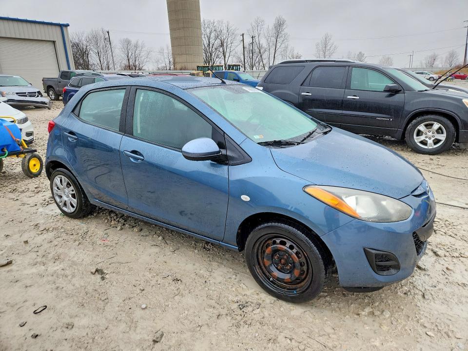 2014 Mazda 2 Sport