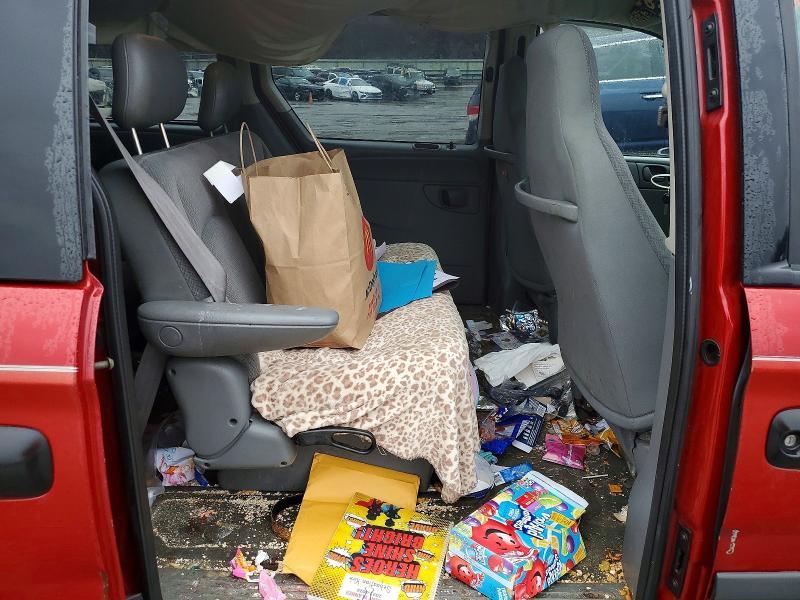 2005 Dodge Grand Caravan se