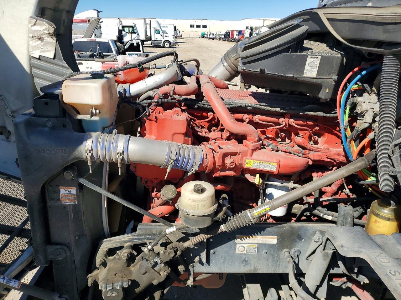 2017 Peterbilt 579 Semi Truck