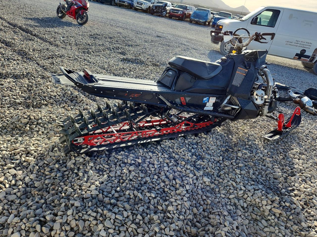 2022 Polaris Axys Snowmobile
