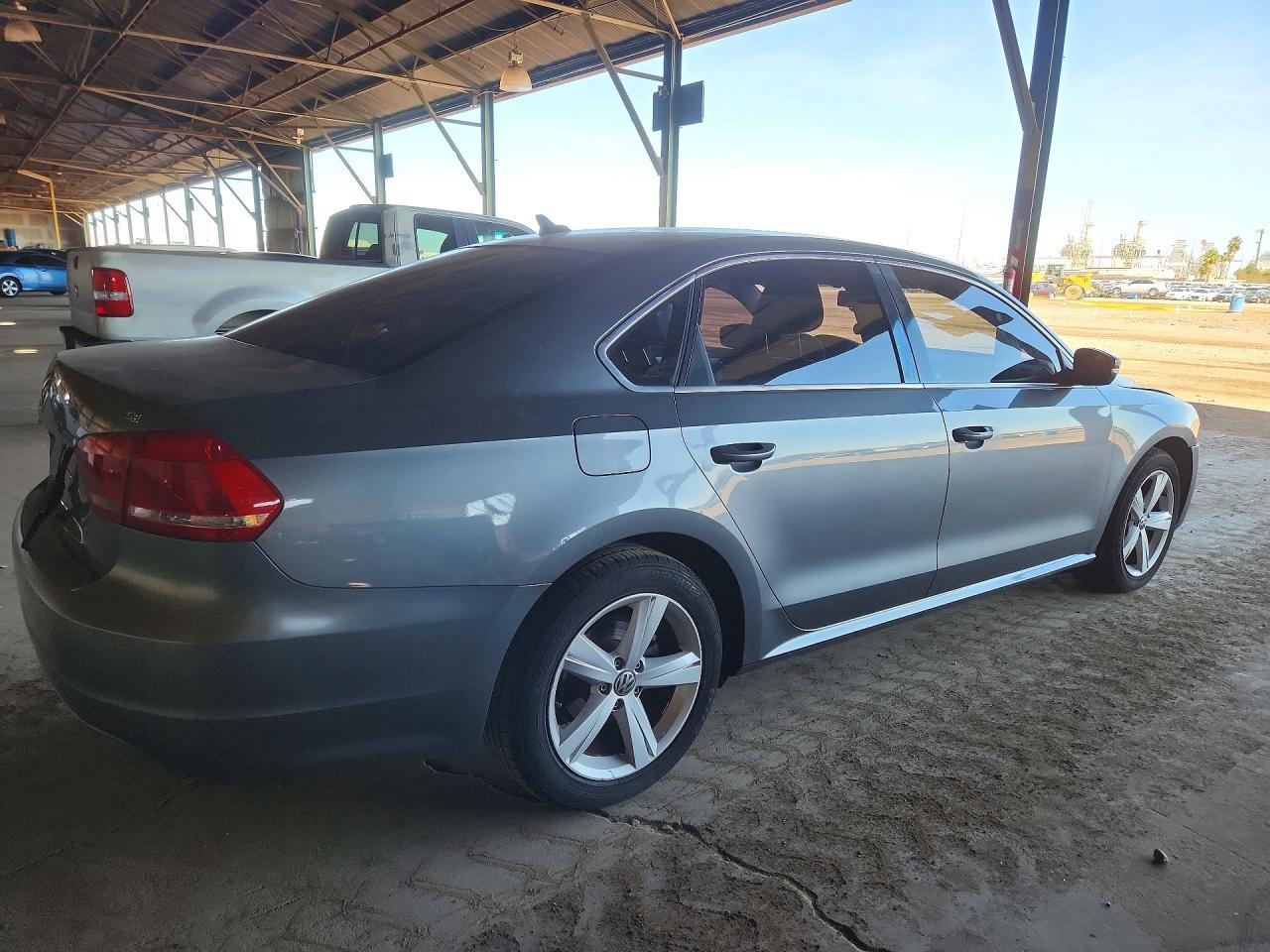 2013 Volkswagen Passat se