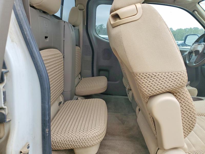 2011 Nissan Frontier SV V6