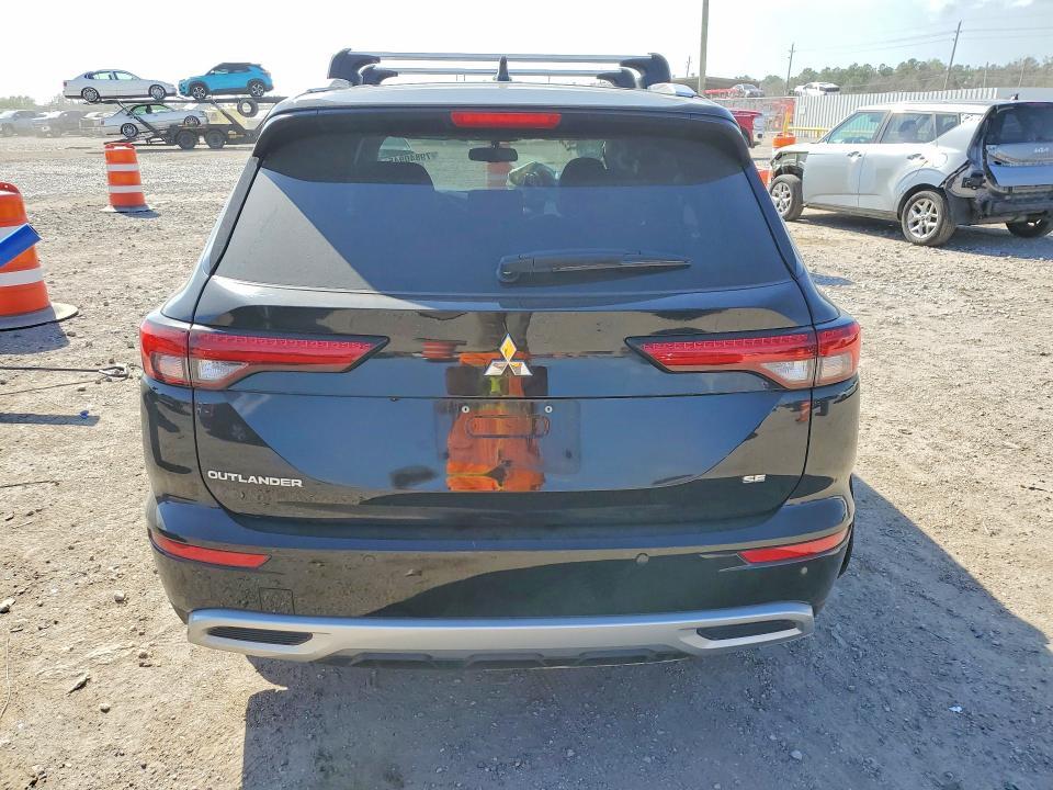 2023 Mitsubishi Outlander se