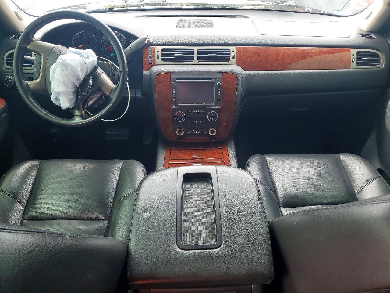 2013 Chevrolet Avalanche LTZ