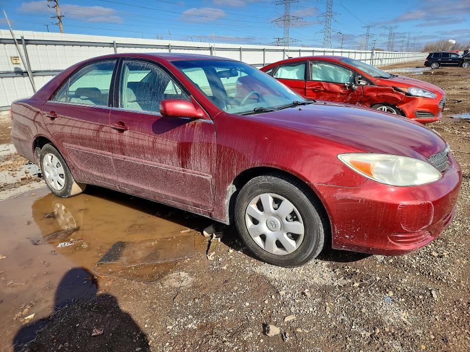 2004 Toyota Camry le