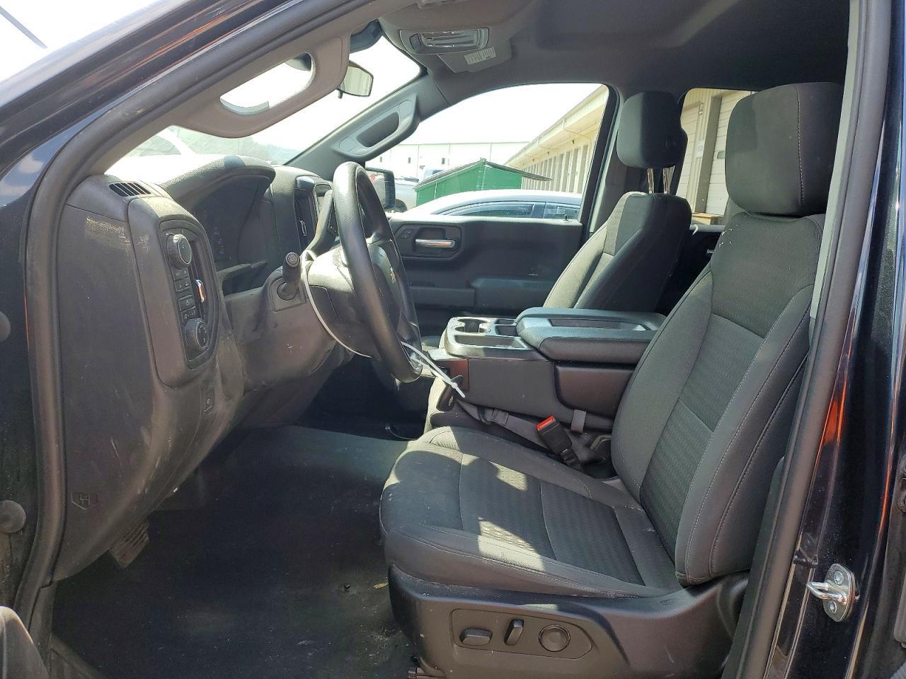 2022 Chevrolet Silverado K1500 Custom