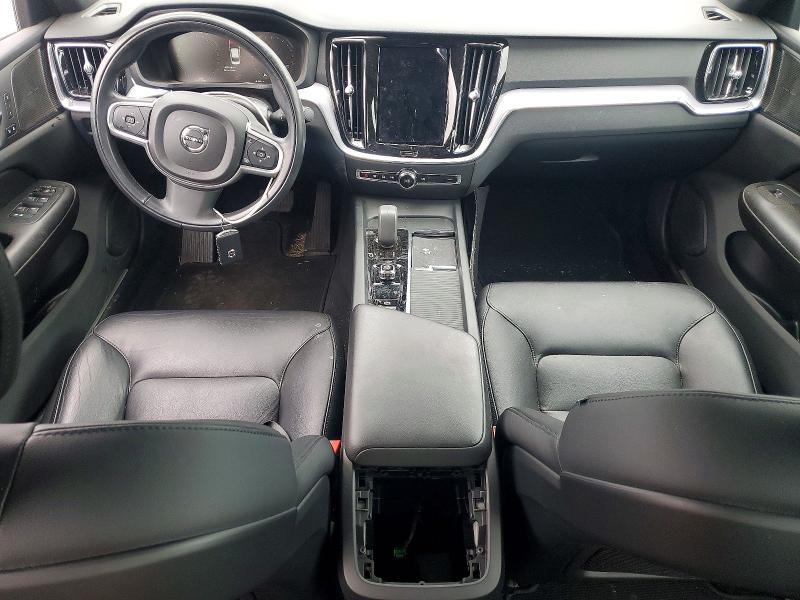 2022 Volvo S60 B5 Momentum