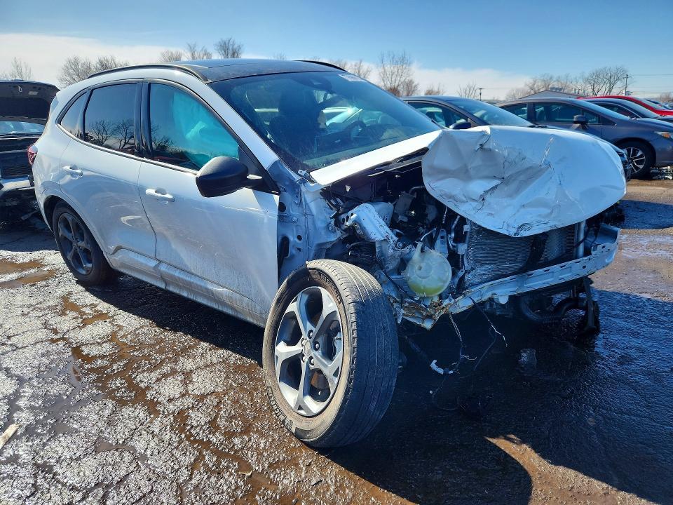 2024 Ford Escape st Line