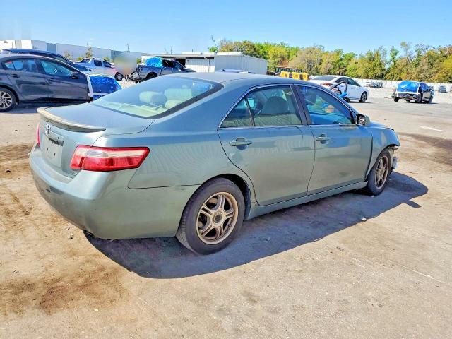 2007 Toyota Camry le
