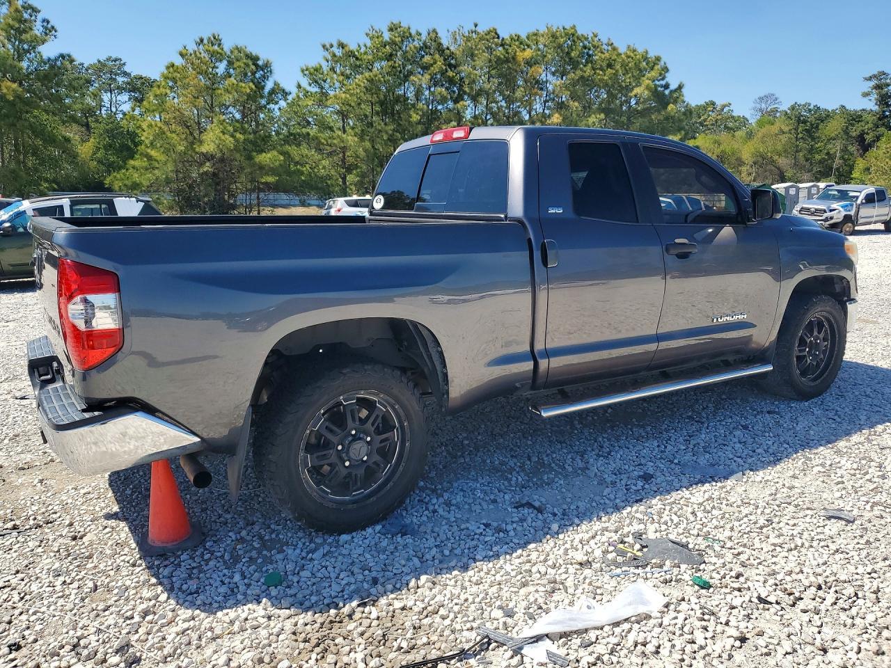 2014 Toyota Tundra SR5