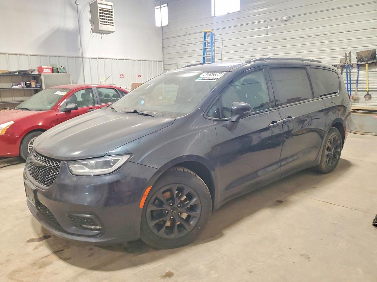 2021 Chrysler Pacifica Touring l