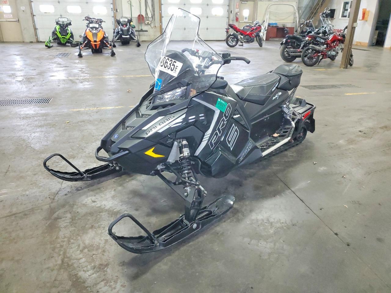 2016 POL A 800 Rush PRO-S