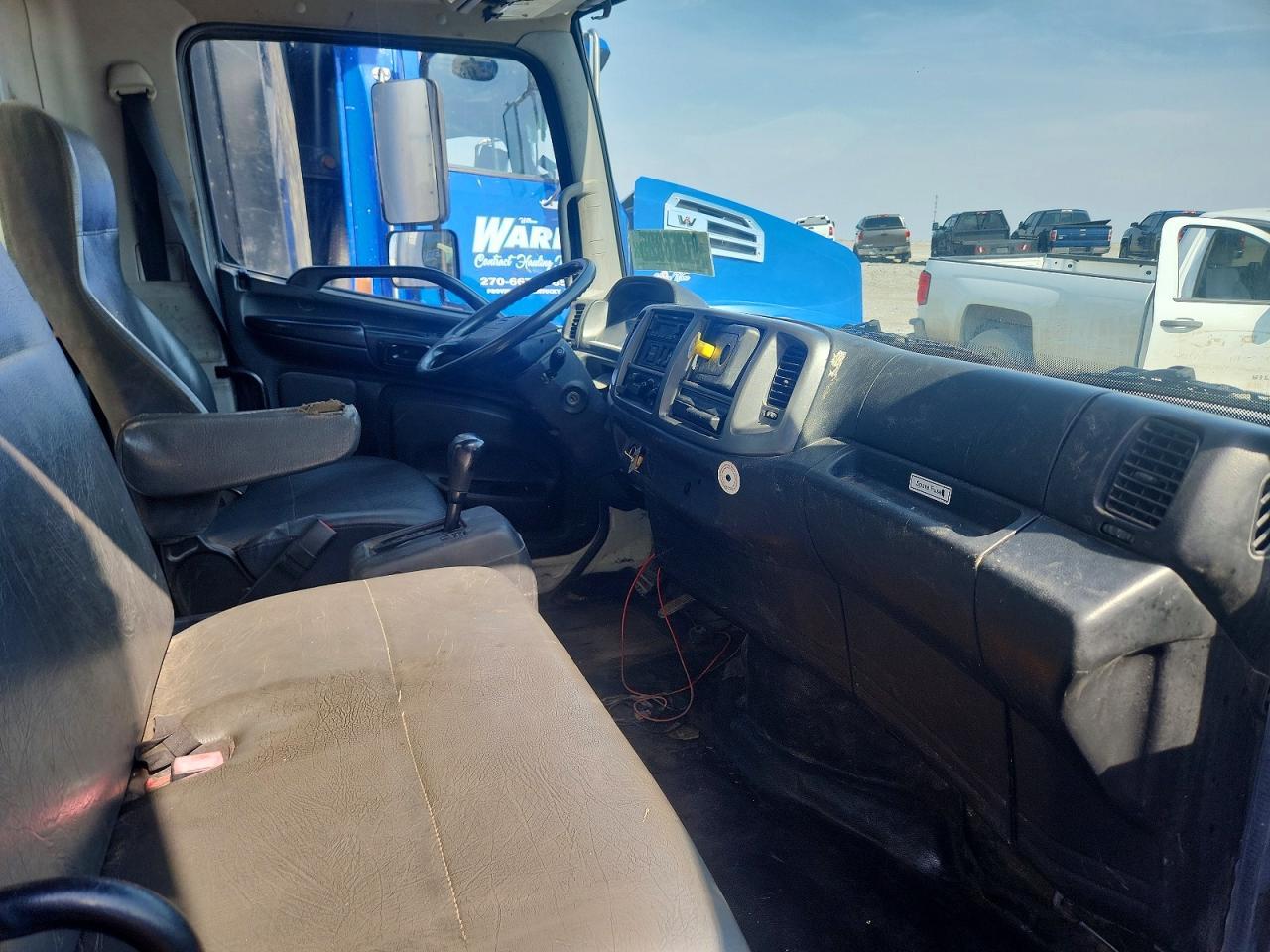 2017 Hino 258/268 BOX Truck