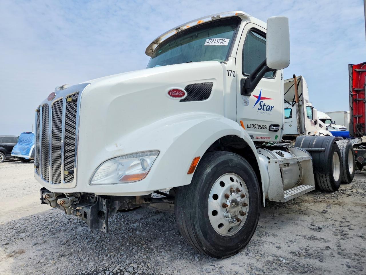 2018 Peterbilt 579 Semi Truck