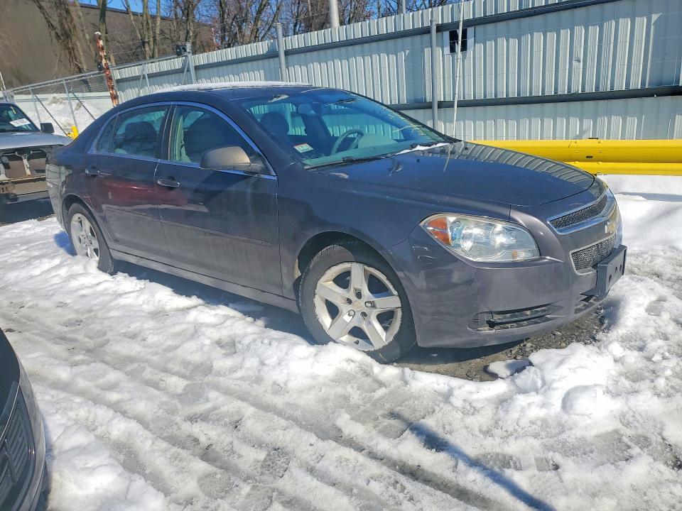 2011 Chev Malibu ls