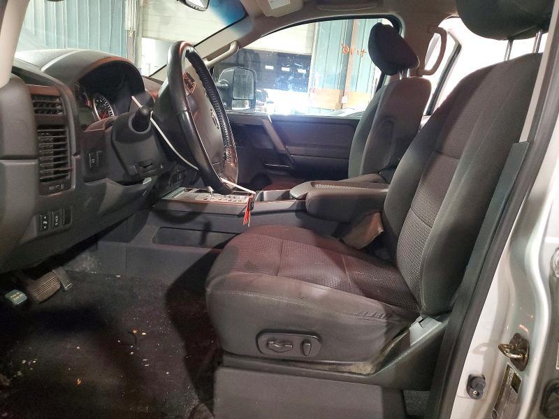 2012 Nissan Titan SV