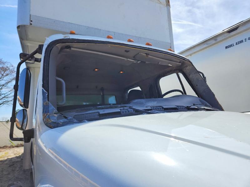 2015 Freightliner Business Class M2 BOX Truck