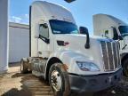 2017 Peterbilt 579 Semi Truck