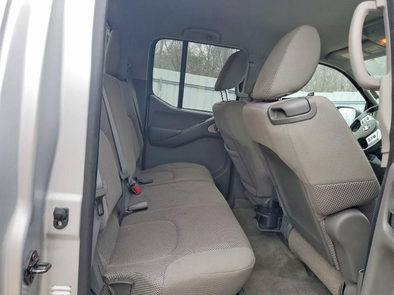 2013 Nissan Frontier S