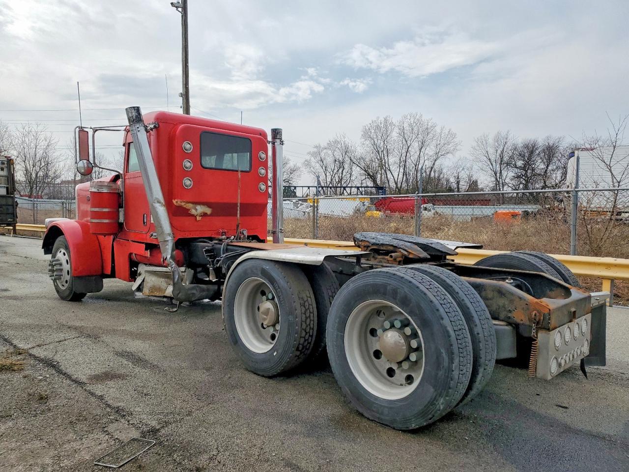 2006 Peterbilt 379 Semi Truck