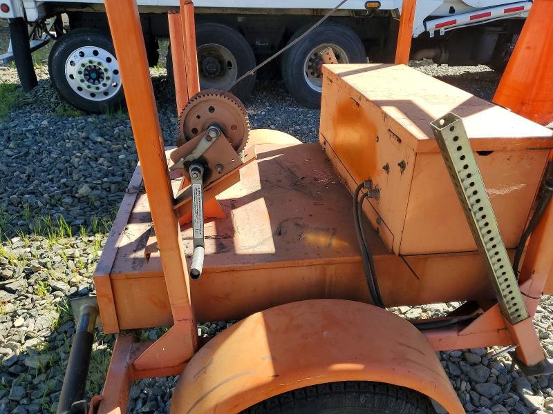 2001 Urwi 2001 TRI-CITY Boat Dock Arrow Board Trailer