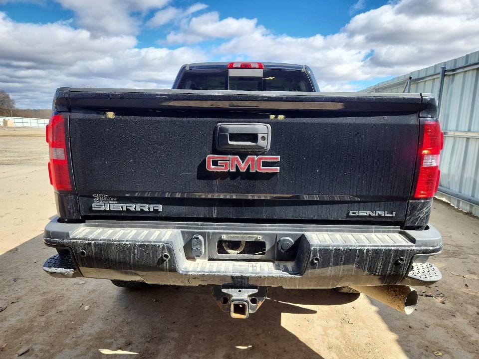2016 GMC Sierra K2500 Denali