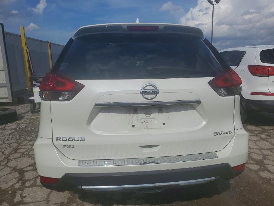 2018 Nissan Rogue sv