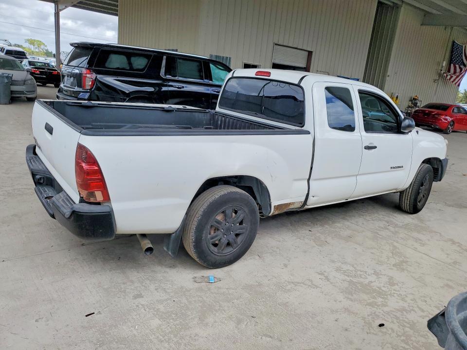 2014 Toyota Tacoma Base