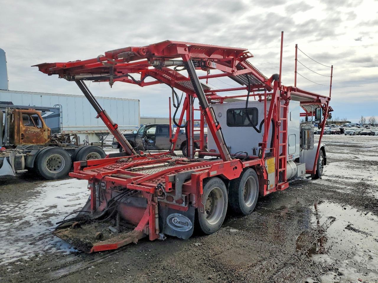 2014 Peterbilt 388-Car Hauler Truck