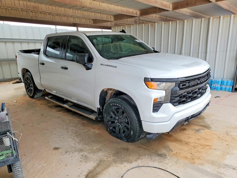 2024 Chevrolet Silverado K1500 Custom