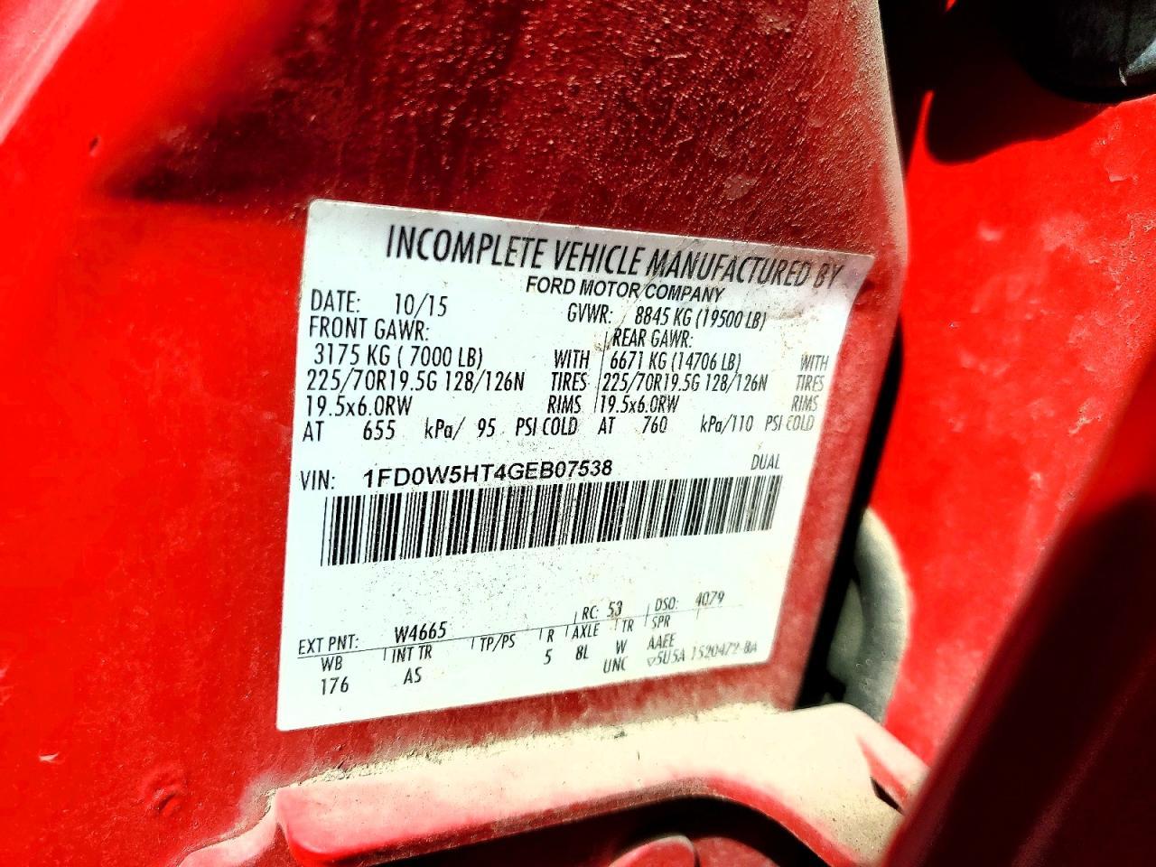 2016 Ford F550 Super Duty Flatbed Truck