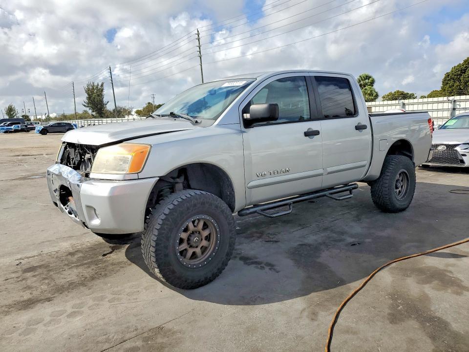 2010 Nissan Titan SE