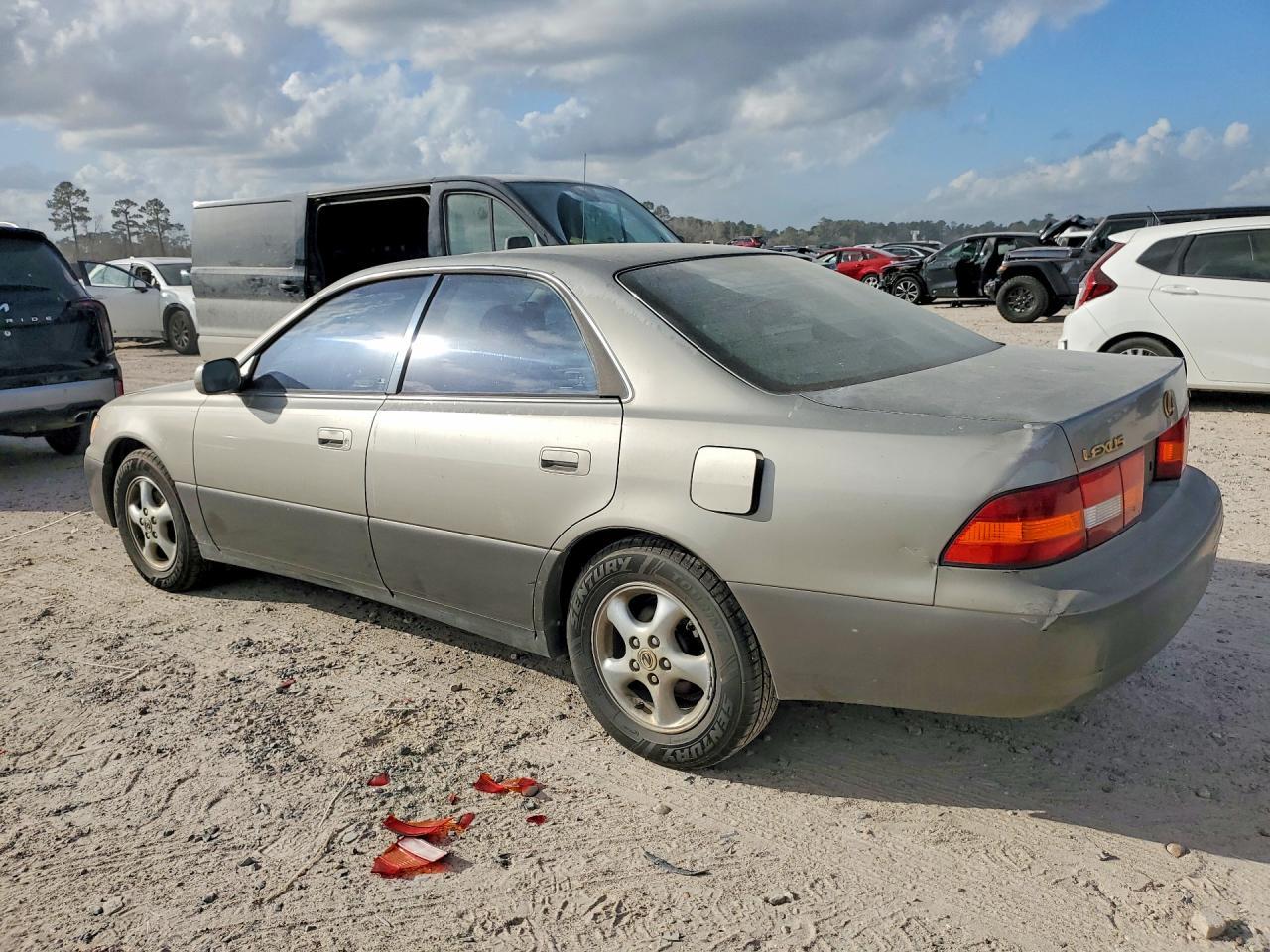 1998 Lexus Es 300 Base
