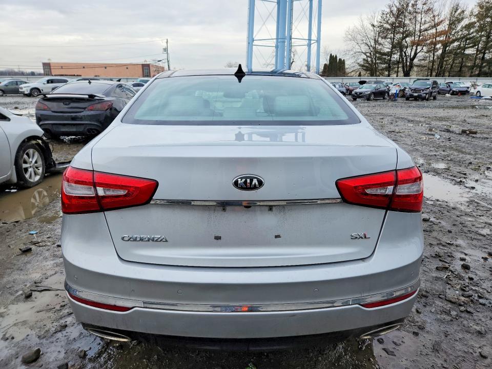 2016 KIA Cadenza Limited