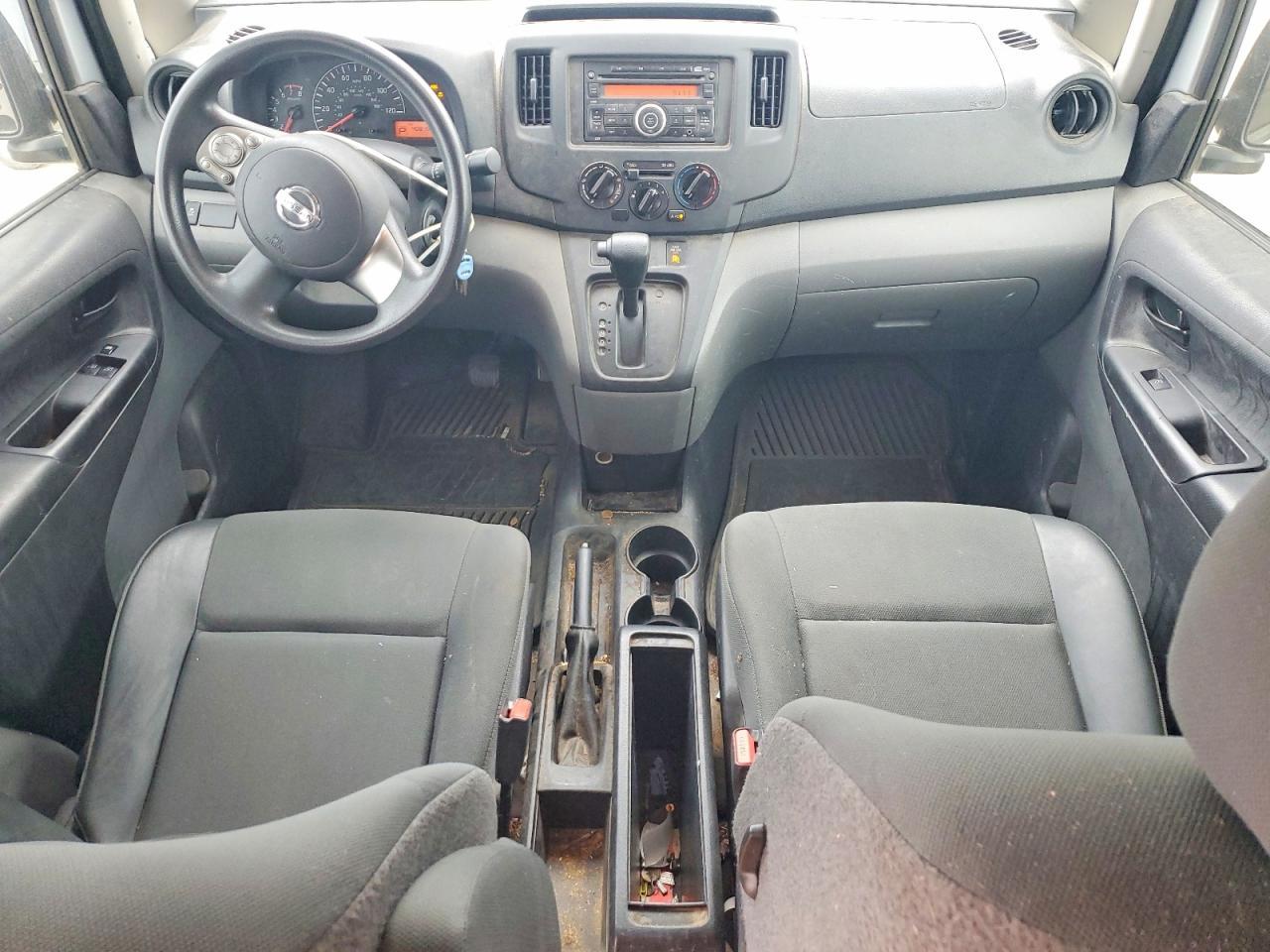 2015 Nissan NV200 S