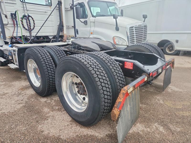 2020 Volvo VNR Semi Truck