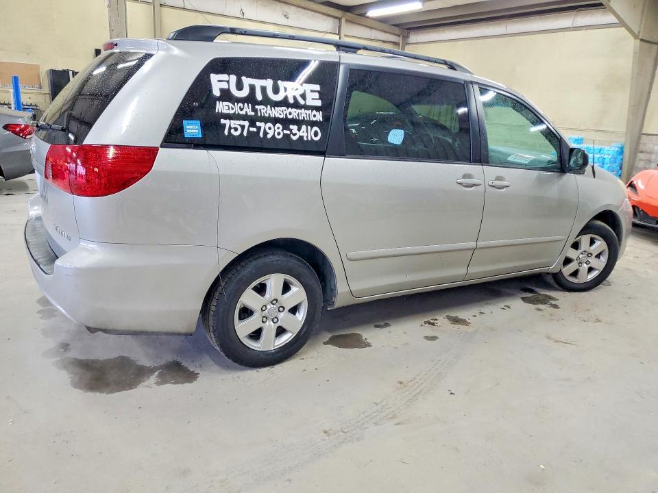 2008 Toyota Sienna le 7-passenger