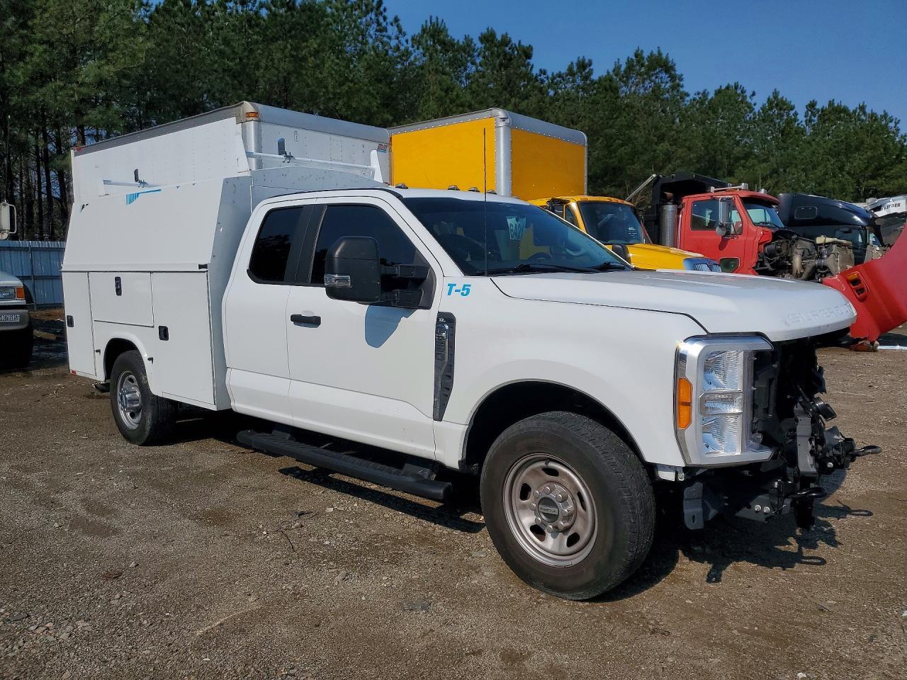 2023 Ford F350 Super Duty