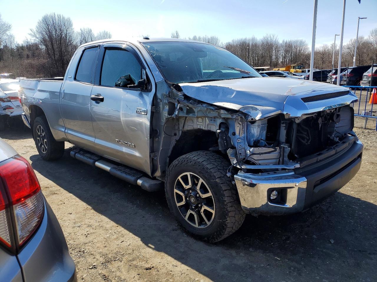 2018 Toyota Tundra SR5