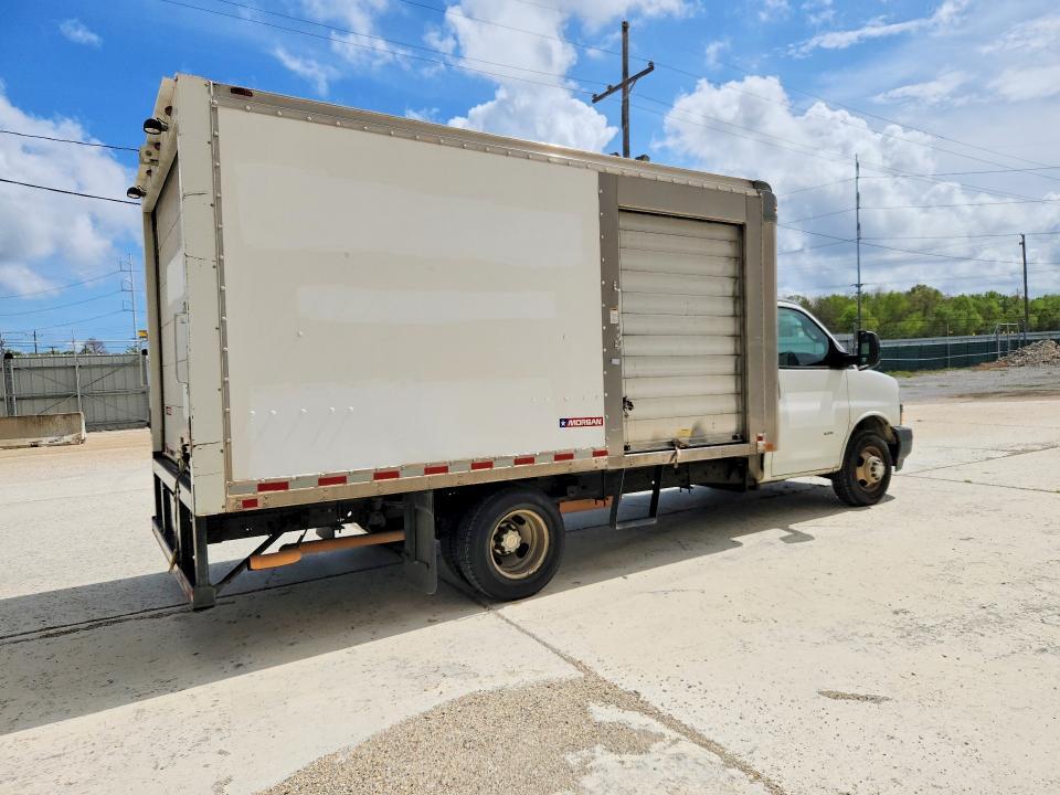 2020 Chevrolet Express BOX Truck