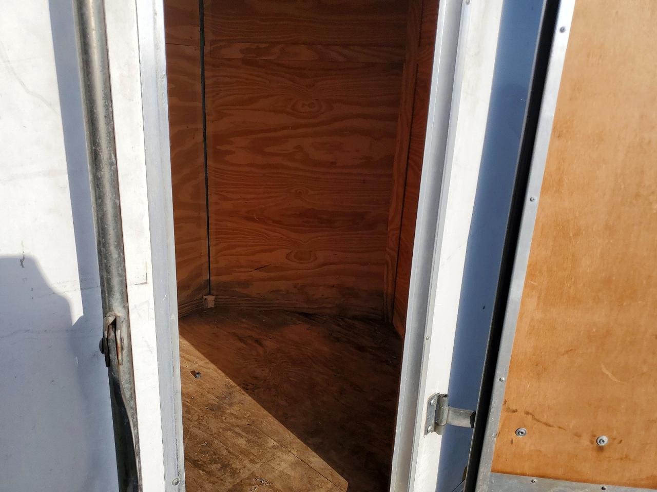 2006 Lark VT510SA Enclosed Cargo Trailer
