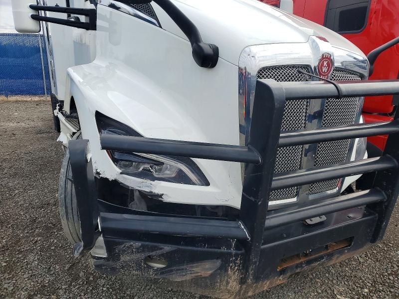 2023 Kenworth Construction T680