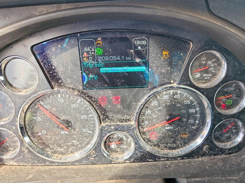 2019 Kenworth T880 Truck Cab AND Chassis