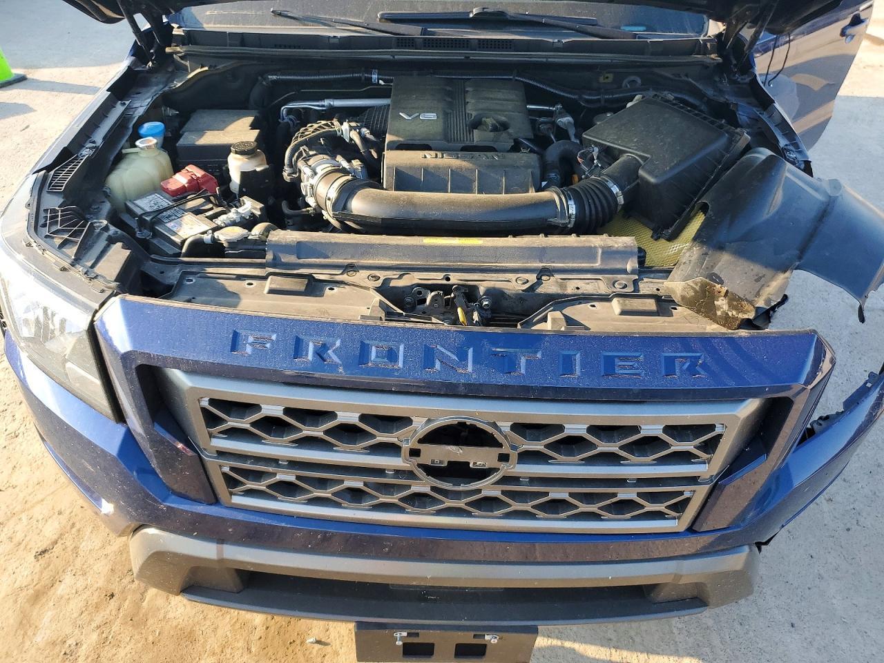 2023 Nissan Frontier SV